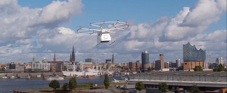 VoloDrone completes first public flight