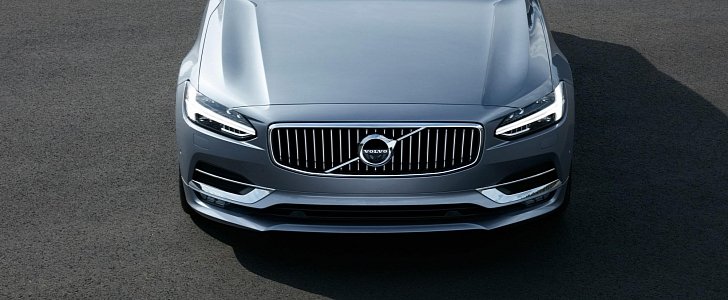 Volvo S90 in Mussel Blue