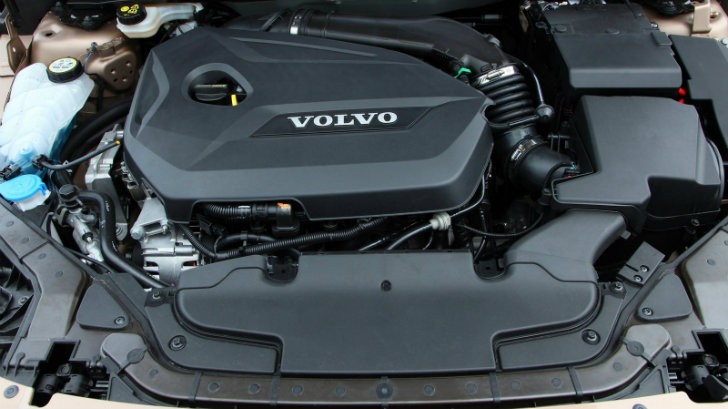 Volvo V40 turbo diesel engine
