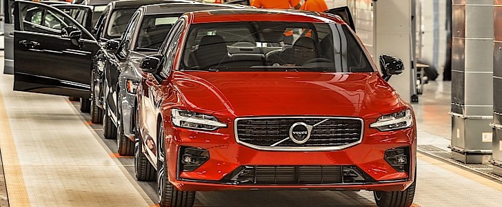 Volvo S60 on the assembly lines in the U.S.