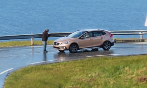 Volvo XC40 Spied Completely Naked