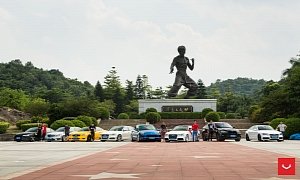 Vossen Wheels China Gathering Made More Awesome by Bruce Lee Statue