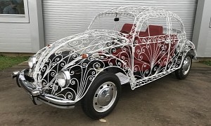 VW Celebrates da Vinci’s Birthday by Showcasing Five Artfully Decorated Cars