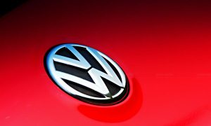 VW Consider F1 Engine Supply from 2012