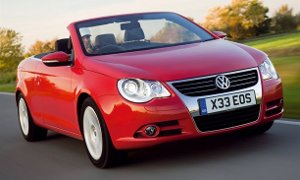 VW Eos BlueMotion Introduced in the UK