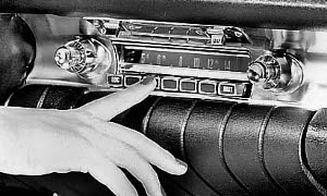 VW Presents Hybrid Radio