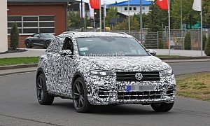 VW T-Roc R Prototype Finally Has Awesome Exhaust and Wheels