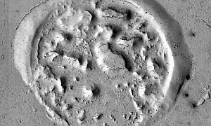 Waffle Crater on Mars Looks Like the Broken Seal of House Targaryen