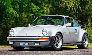 Walter Payton’s 1979 Porsche 930 Turbo to Sell in Chicago at Mecum Auction