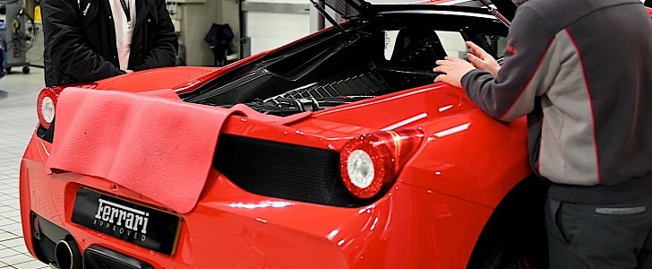 Ferrari UK meets and greets its future apprentices