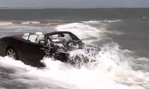 Washing Your Rolls-Royce Phantom Drophead Coupe in the Ocean Is a Bad Idea
