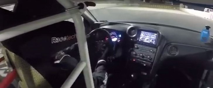 2,800 HP Nissan GT-R Driver Fights Car after Losing Parachute at 200 MPH