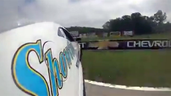 2014 Chevrolet Camaro Z/28 crash video