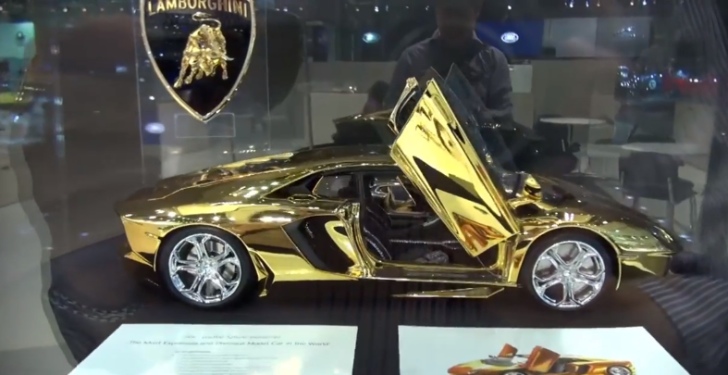 $350,000 Gold and Platinum Aventador Scale Model