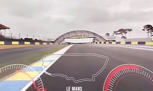 Watch a 360-degree Clip of a Nissan GT-R Fighting a GT-R Nismo in Le Mans