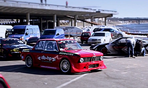 Watch a BMW 2002 Drift