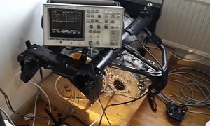 Watch a Hacked Tesla Model S Electric Motor Spin in a Guy's Apartment