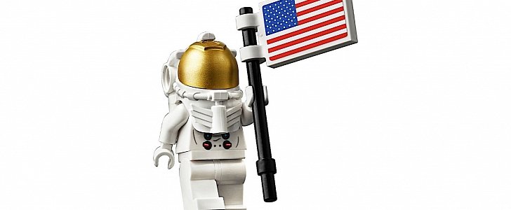 LEGO Apollo 11 Lunar Lander astronaut