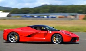 Watch Chris Evans Tear Up the Top Gear Track in His LaFerrari