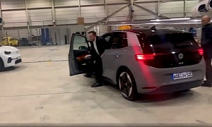 Watch Elon Musk as He Drives the Volkswagen ID.3 and Seems Unimpressed