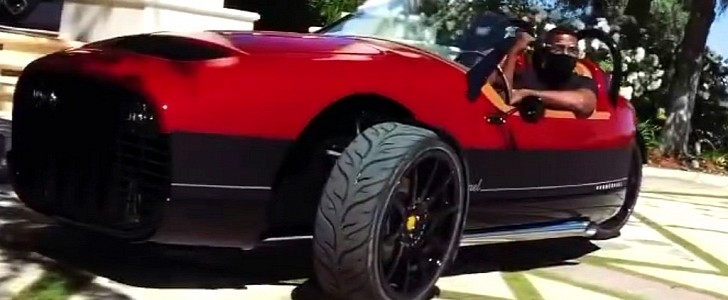 Jamie Foxx got a new toy, a Vanderhall Carmel GT roadster