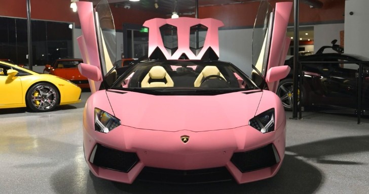 Nicki Minaj's pink Lambo
