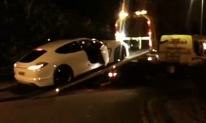Watch Police Seize Carlos Tevez’s Car Again, this Time a Panamera