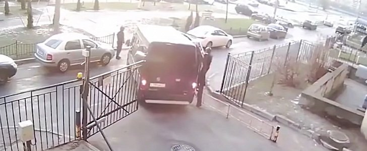 Russian police have the fight of a lifetime with a gate