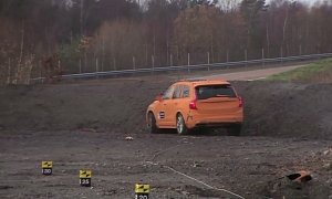 Watch the 2015 Volvo XC90 Crash Into a Ditch