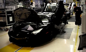 Watch the Lamborghini Aventador V12 Engine Being Installed