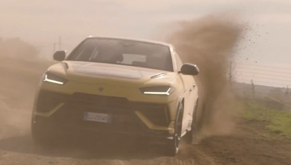 Time for Rally Mode with Urus Performante