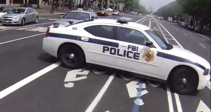 Police Busting a Cabbie U-Turning on Pennsylvania Avenue