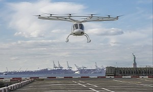 Watch the Volocopter 2X Take to the Sky in New York for the First Time