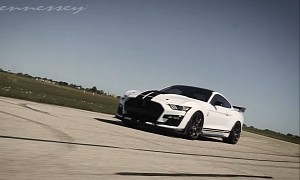 Watch This 2021 Ford Mustang Shelby GT500 Put 1,000 HP to Good Use on the Track
