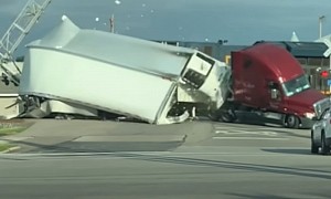 Watch This Train Shred a Wind Turbine Blade in Texas Highway Accident