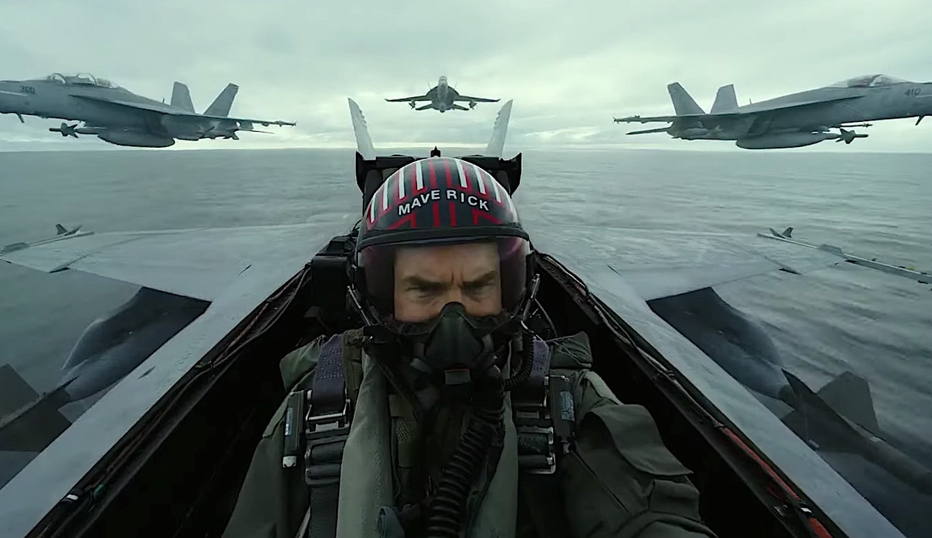 Watch Tom Cruise Pilot Fighter Jets in Spectacular Top Gun Maverick