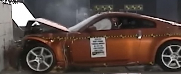 NHTSA crashtest of Nissan 350Z
