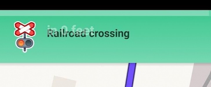 Railroad crossing alert on Waze