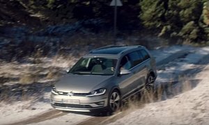 We Found the Volkswagen Golf Alltrack Facelift in a Commercial!