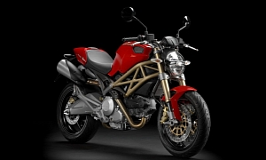 Welcome Ducati Monster 696 Anniversary Edition