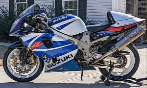 Well-Kept 2000 Suzuki TL1000R Dons Yoshimura Exhaust and Higher-Spec Gixxer Forks