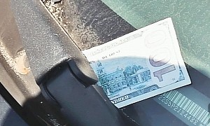 What to Do When You Find Cash Under the Windshield Wipers?