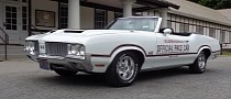 When This 1970 Olds 442 Indy 500 Pace Car Drives Along, Ferrari Owners Take Photos of It