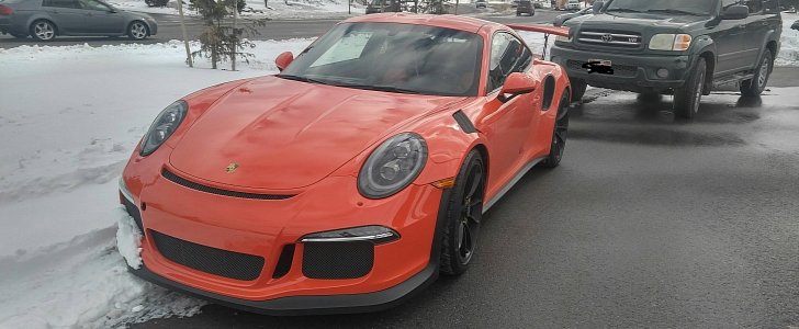 New Porsche 911 GT3 RS in the winter