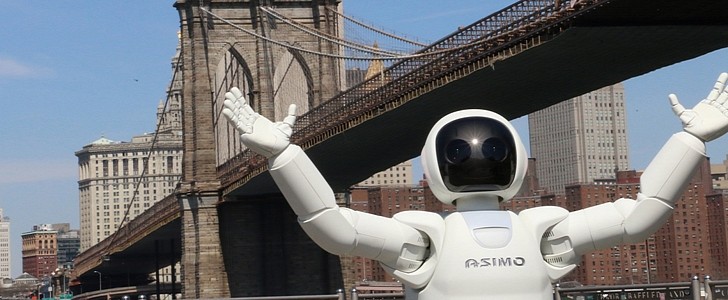 Honda Asimo waves goodbye to any chance of reaching production lines