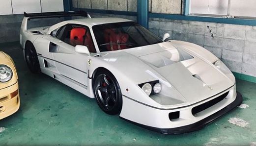 White Ferrari F40 Lm On Custom Wheels Stands Out In Japan Autoevolution