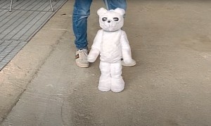 White, Fluffy Teddy Bear Is the Ultimate Stuffed Toy, It Moves and Reacts to Your Mood