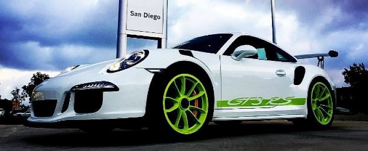 White Porsche 911 GT3 RS with Acid Green Details