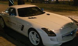 White-Wrapped SLS AMG Electric Drive Caught in Munich