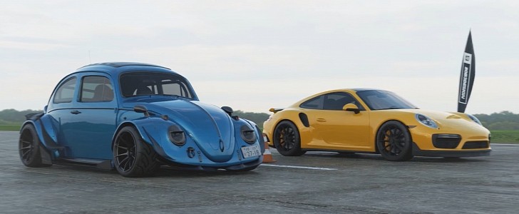 Widebody VW Beetle Vs Porsche 911 Turbo S rendering 